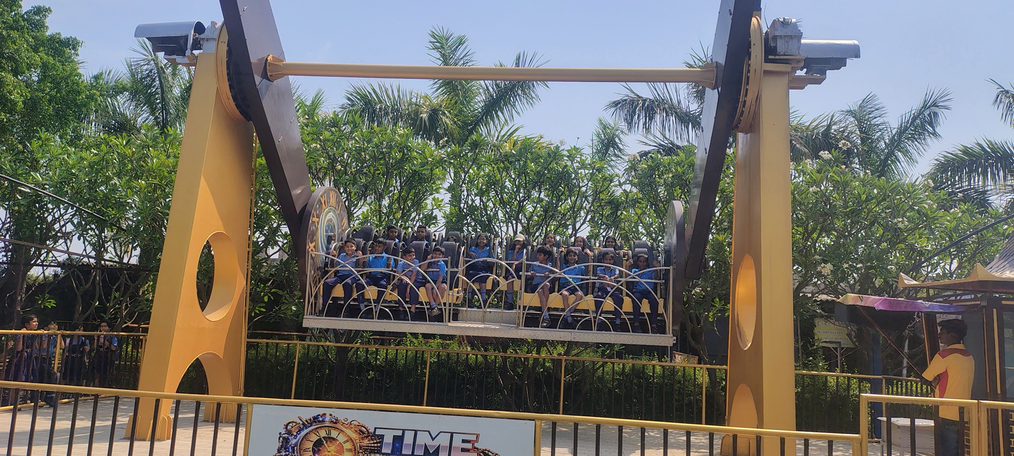 Picnic to Crystal World
