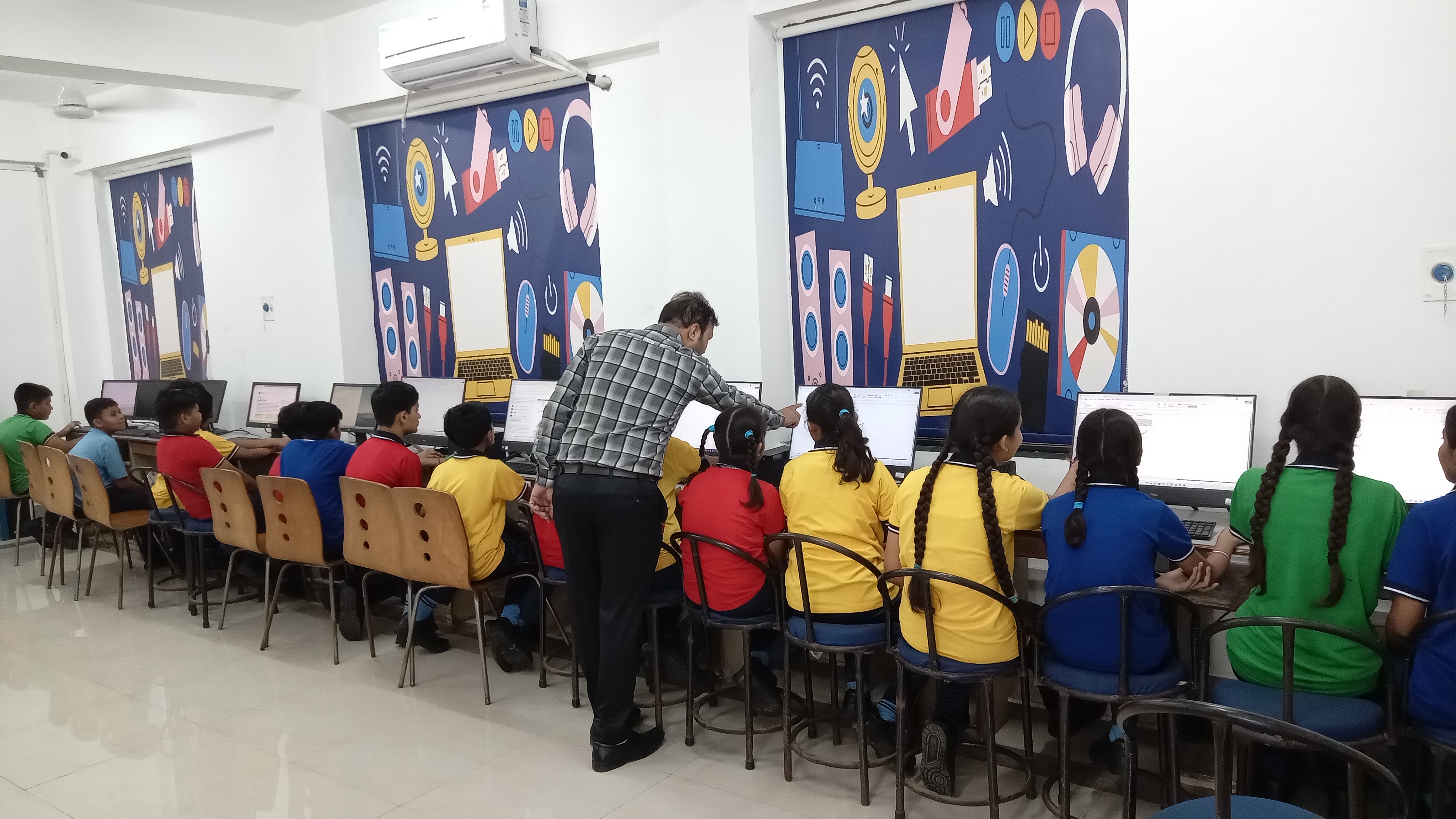 Students working in Computer Lab at Air Force School Sarsawa